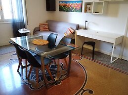 JOIVY Elegant flat near Spianata Castelletto