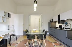JOIVY Elegant flat near Spianata Castelletto