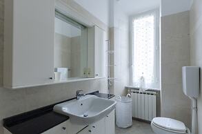 JOIVY Family Apt For 6, Right Next To The Beach