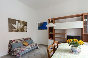 JOIVY Family Apt For 6, Right Next To The Beach