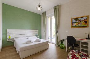 JOIVY Chic Chiavari Apt With 2 Spacious Terraces