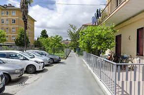 JOIVY Chic Chiavari Apt With 2 Spacious Terraces