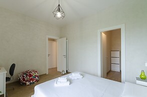 JOIVY Chic Chiavari Apt With 2 Spacious Terraces