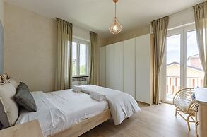 JOIVY Chic Chiavari Apt With 2 Spacious Terraces