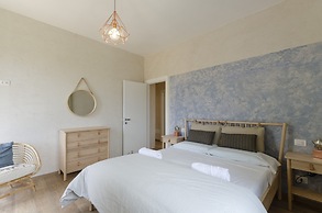 JOIVY Chic Chiavari Apt With 2 Spacious Terraces