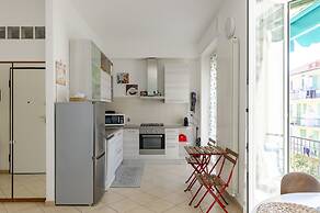 JOIVY Apt For 6, Near Centre, Beach And Train Station