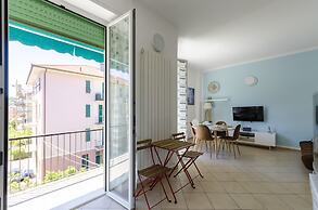 JOIVY Apt For 6, Near Centre, Beach And Train Station