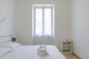 JOIVY Apt For 6, Near Centre, Beach And Train Station