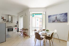 JOIVY Apt For 6, Near Centre, Beach And Train Station