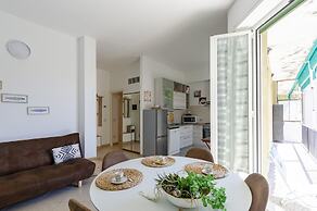 JOIVY Apt For 6, Near Centre, Beach And Train Station