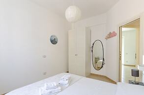 JOIVY Apt For 6, Near Centre, Beach And Train Station