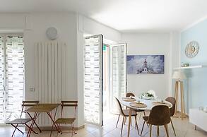 JOIVY Apt For 6, Near Centre, Beach And Train Station