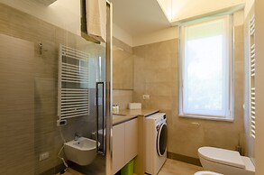 JOIVY Apt For 4, Near Centre, Beach And Train Station