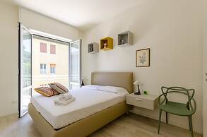 JOIVY Apt For 4, Near Centre, Beach And Train Station