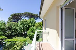 JOIVY Apt For 4, Near Centre, Beach And Train Station