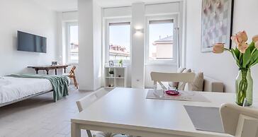 JOIVY Bright Studio For 3 Near Porta Romana And Ied