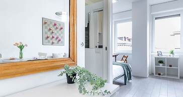 JOIVY Bright Studio For 3 Near Porta Romana And Ied