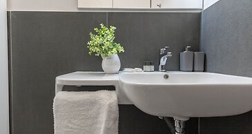 JOIVY Bright Studio For 3 Near Porta Romana And Ied