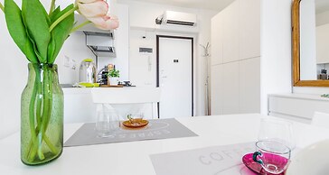 JOIVY Bright Studio For 3 Near Porta Romana And Ied