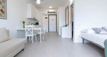 JOIVY Bright Studio For 3 Near Porta Romana And Ied