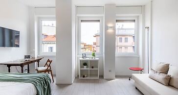 JOIVY Bright Studio For 3 Near Porta Romana And Ied