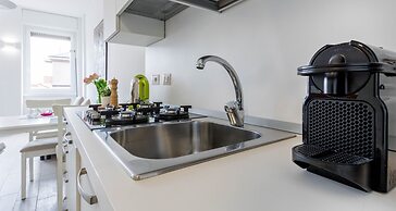 JOIVY Bright Studio For 3 Near Porta Romana And Ied