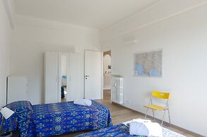 JOIVY Bright Apt For 5, Near Beach, In Camogli