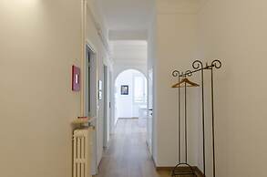 JOIVY Bright Apt For 5, Near Beach, In Camogli