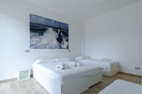 JOIVY Apt For 6, W/Terrace Near Beach In Sestri Levante