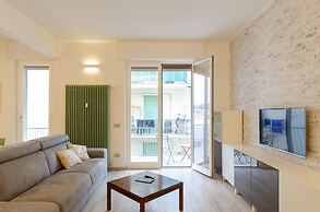 JOIVY Apt For 6, W/Terrace Near Beach In Sestri Levante