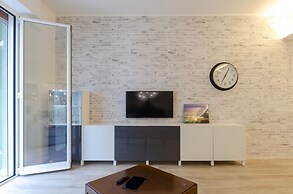 JOIVY Apt For 6, W/Terrace Near Beach In Sestri Levante