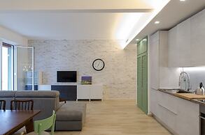 JOIVY Apt For 6, W/Terrace Near Beach In Sestri Levante