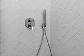 JOIVY Chic Apartment For 3 Close To Sempione Park