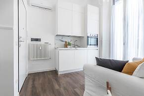 JOIVY Chic Apartment For 3 Close To Sempione Park