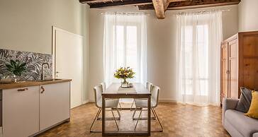 JOIVY Charming Flat Next to Duomo di Como