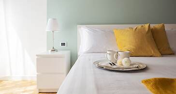 JOIVY Charming Flat Next to Duomo di Como