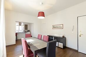 JOIVY Spacious Family Apt For 4, In Carignano, Genoa