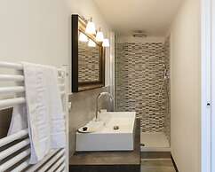 JOIVY Spacious Family Apt For 4, In Carignano, Genoa