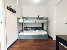 JOIVY Spacious Family Apt For 4, In Carignano, Genoa
