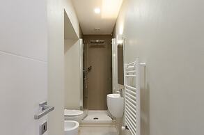 JOIVY Spacious Family Apt For 4, In Carignano, Genoa