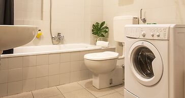 JOIVY Charming Flat Near Train Station