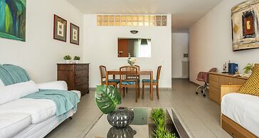JOIVY Charming Flat Near Train Station