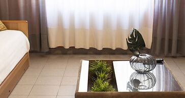 JOIVY Charming Flat Near Train Station