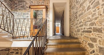 JOIVY Charming Flat Near Train Station