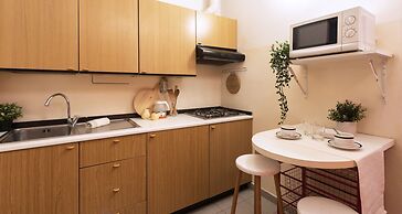 JOIVY Charming Flat Near Train Station