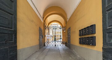 JOIVY Charming Flat Near Train Station