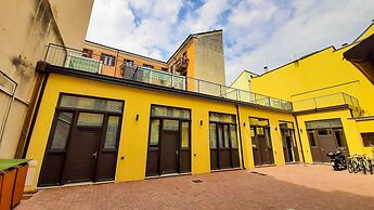 JOIVY Lovely Loft For 2 W/Private Entrance