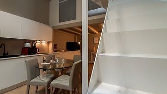 JOIVY Superb Loft for 4 near Sempione Park