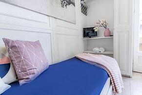 JOIVY Lovely Studio For 2 W/Balcony Near Duomo