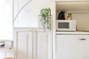 JOIVY Lovely Studio For 2 W/Balcony Near Duomo